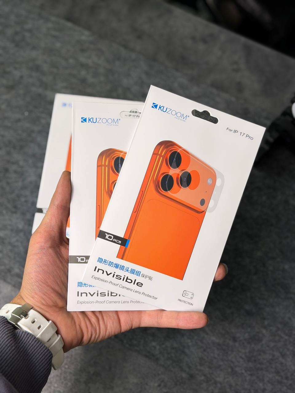 گلس و محافظ پشت برند KUZOOM مناسب برای سری ۱۷پرو و ۱۷پرومکس